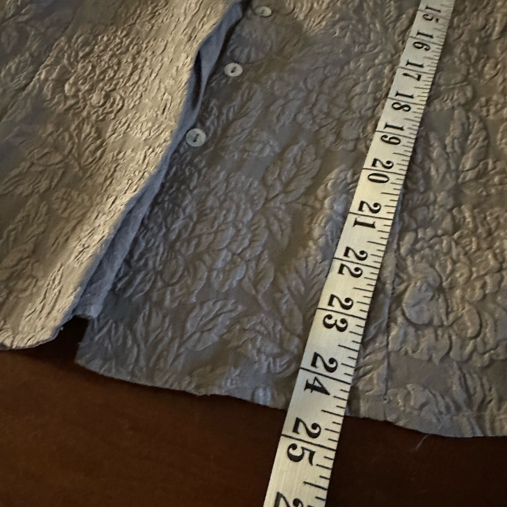 Allison Taylor Petite Women's 100% silk gray button up blouse Size petite medium - Picture 6 of 7